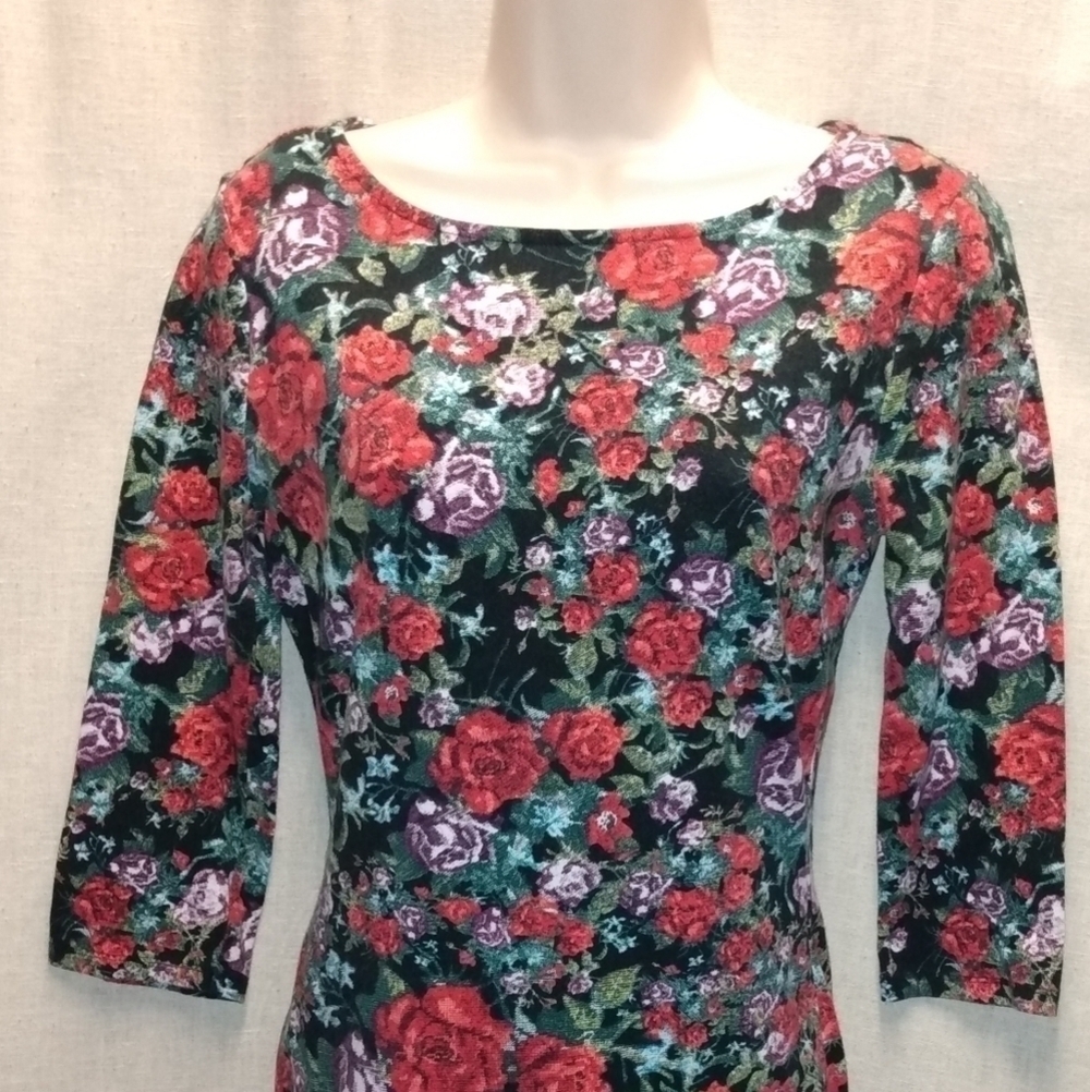 Forever 21 Fitted Dress, sz L, Red Floral, 3/4 sleeves, 31' long, pre-o…
